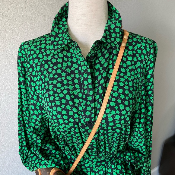 H&M Dresses & Skirts - ❌SOLD❌ Charming Floral Midi Shirt Dress Tie Belt